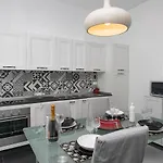 Lejlighed Real Italian Estate - Luxury Black&white