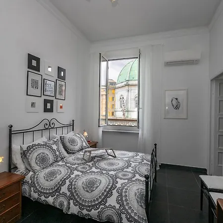 Real Italian Estate - Luxury Black&white