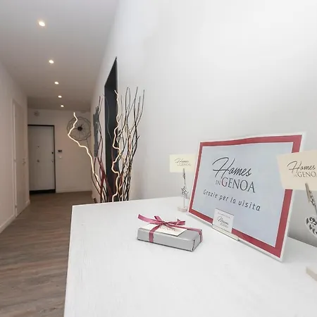 Real Italian Estate - Luxury Black&white 제노바