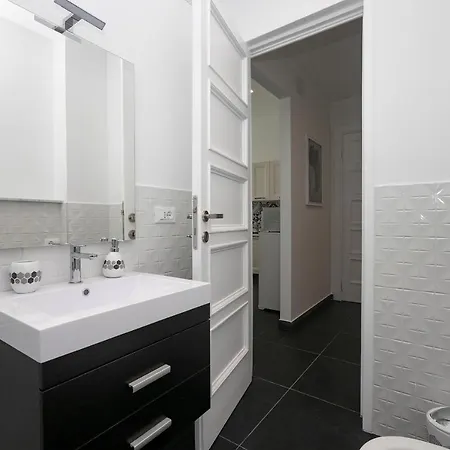 شقة Real Italian Estate - Luxury Black&white