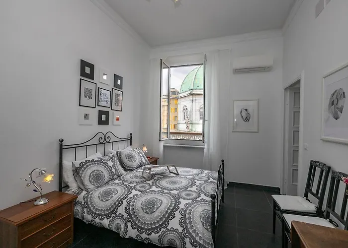 Real Italian Estate - Luxury Black&white